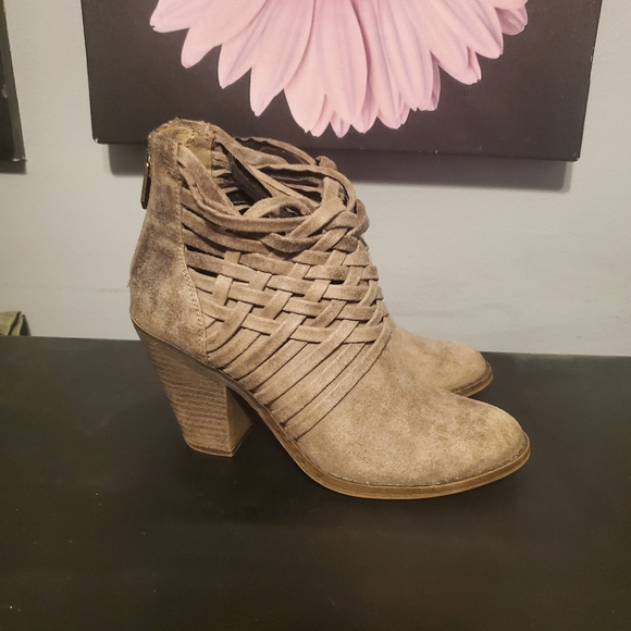 Booties - Picture 5 of 5